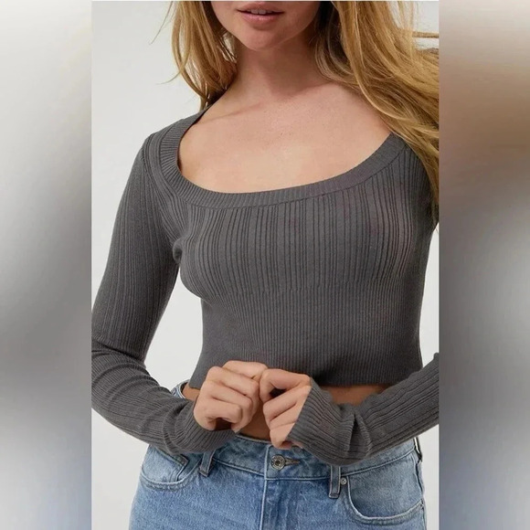 LA Hearts Crop Sweater - Size XS - Picture 7 of 7